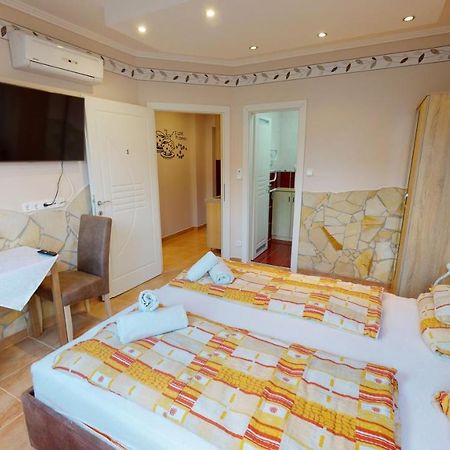 Cristian Apartman Hajdúszoboszló Exterior foto